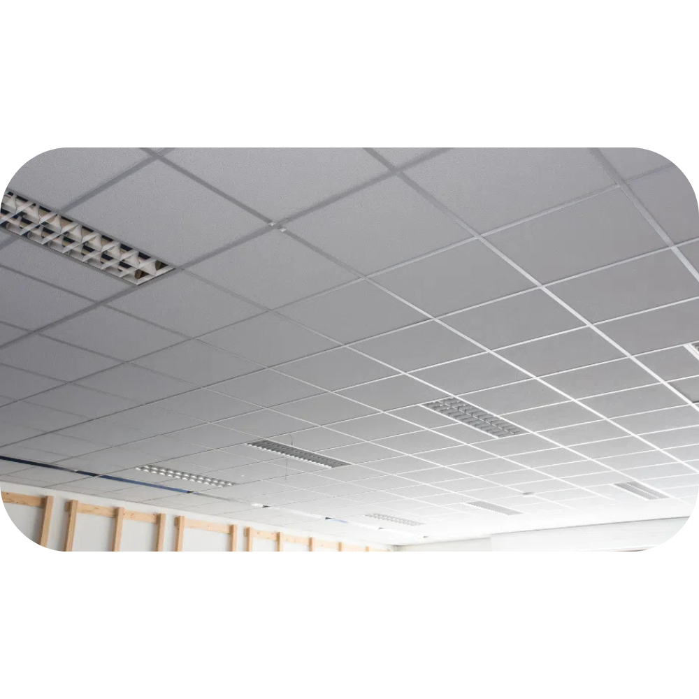 Ponçage, finitions et vérification du niveau après l'installation plafond placo Marrakech.