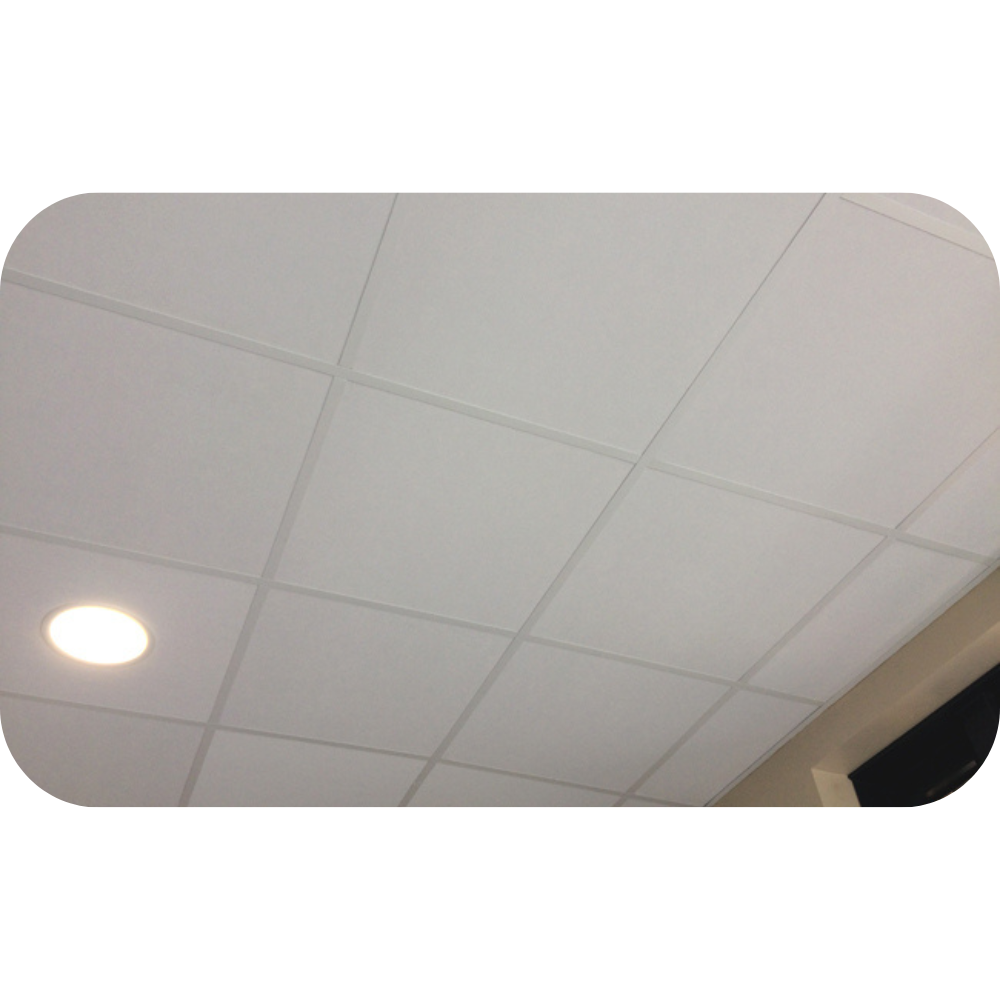 Pose de l’ossature métallique (rails et montants) lors de l'installation plafond placo Marrakech.