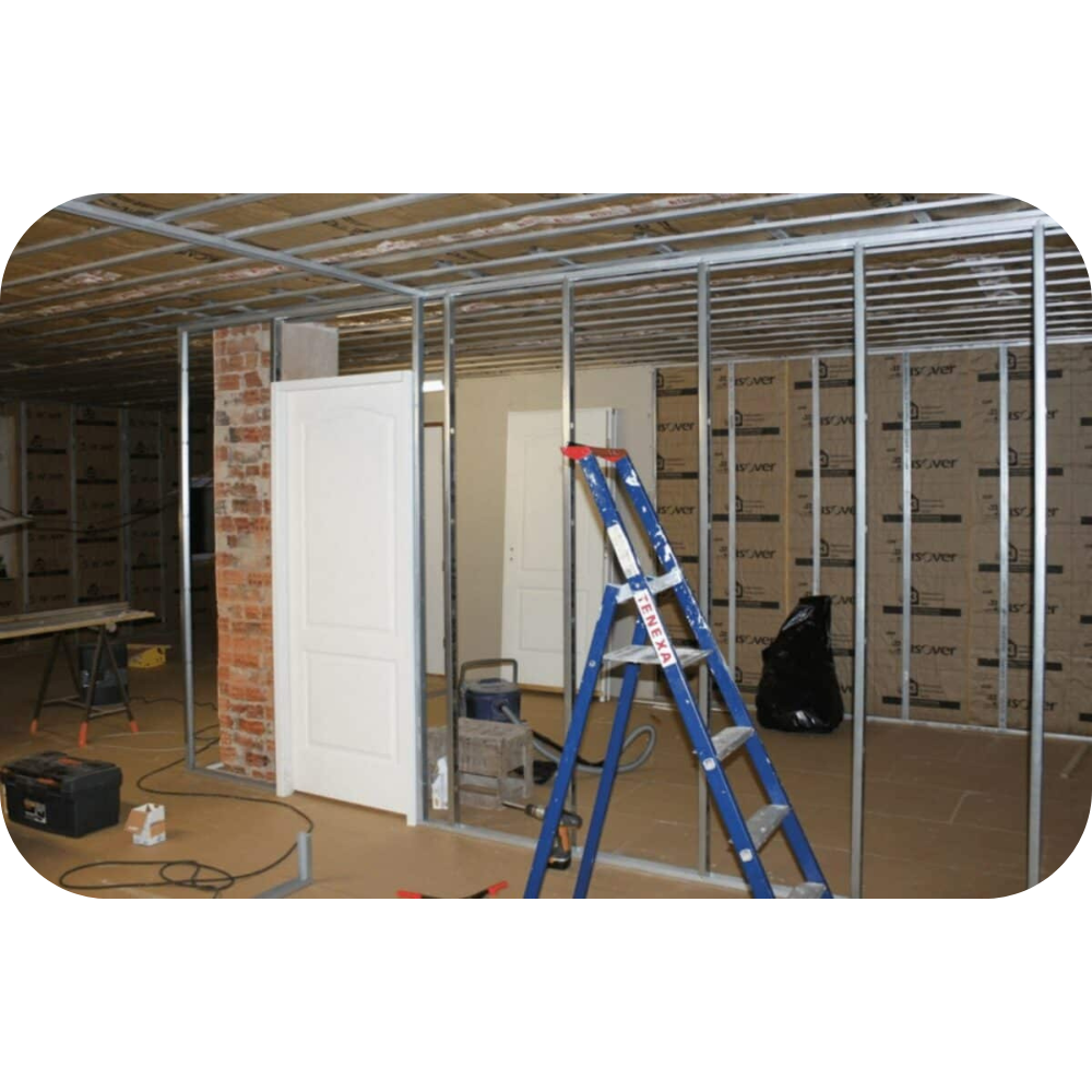 Évaluation précise des besoins pour cloison sur rail en placo à Marrakech dans un logement résidentiel.