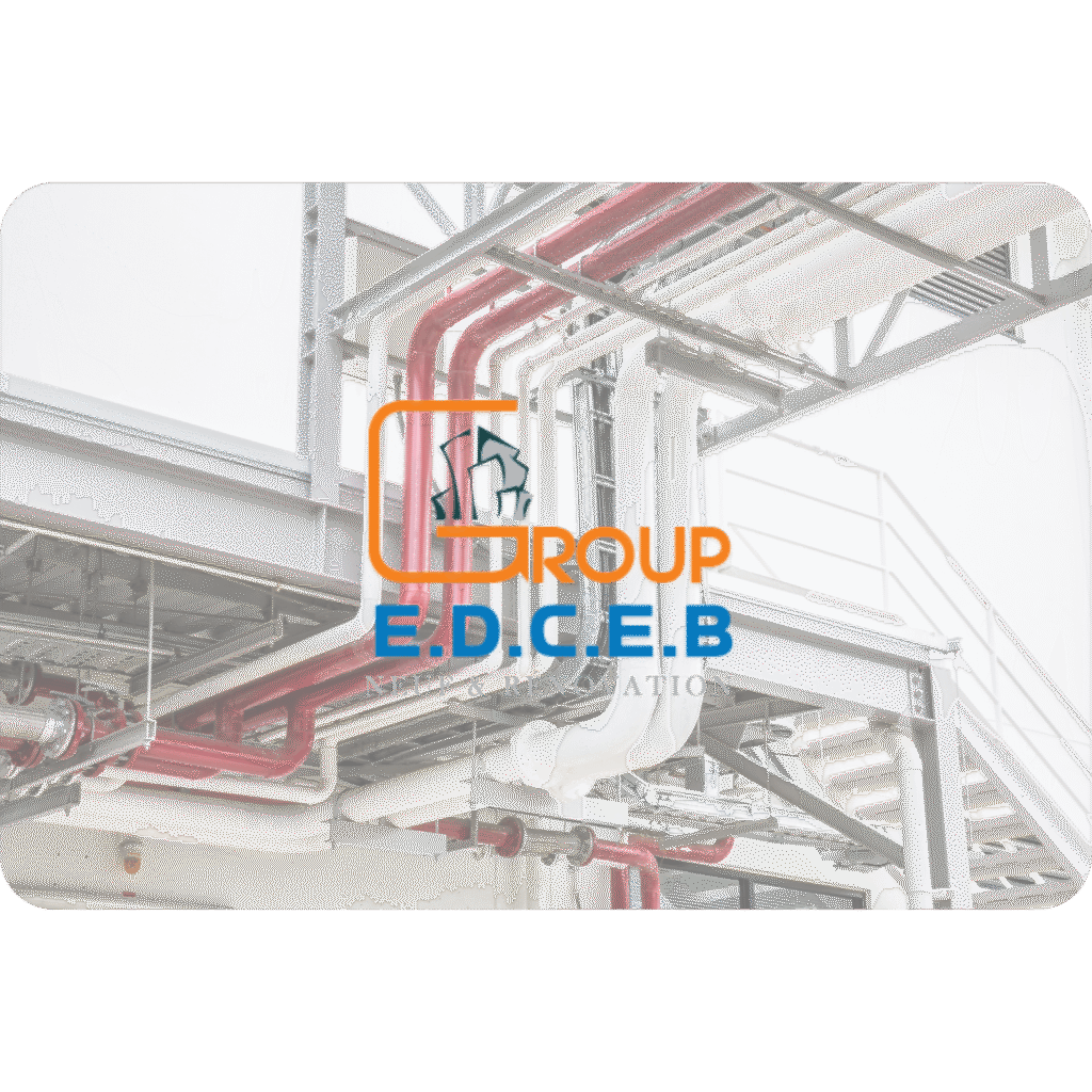 Technicien en plomberie générale à Marrakech effectuant une réparation de fuite